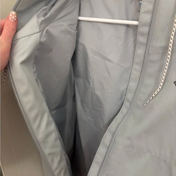 Columbia Light Blue Rain Resistant Hooded Jacket - Picture 4 of 4